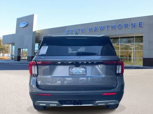 New 2026 Ford Explorer Active w/ Active Comfort Package image 5