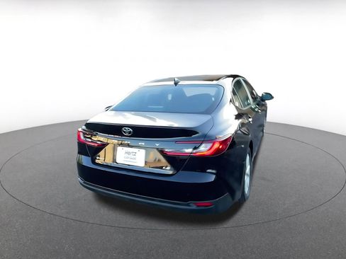 Used 2025 Toyota Camry LE image 14