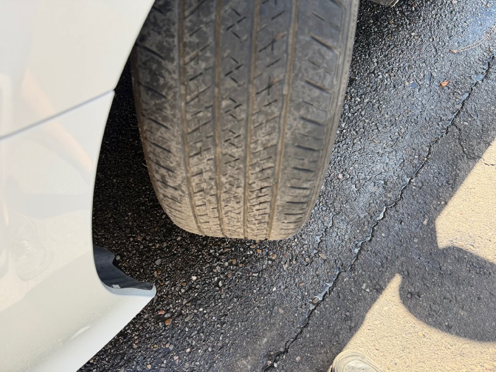 Used 2022 Toyota Camry LE w/ Carpet Mat Package (TMS) FWD image 30