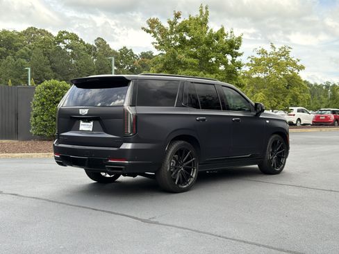 Used 2025 Cadillac Escalade Sport Platinum AWD/4WD image 3
