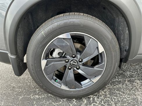 Certified 2026 Nissan Rogue SV image 11