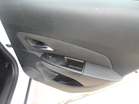 Used 2014 Chevrolet Cruze LT w/ RS Package image 7