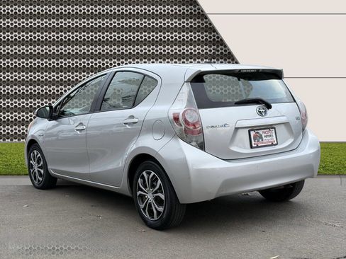 Used 2014 Toyota Prius C Two image 8
