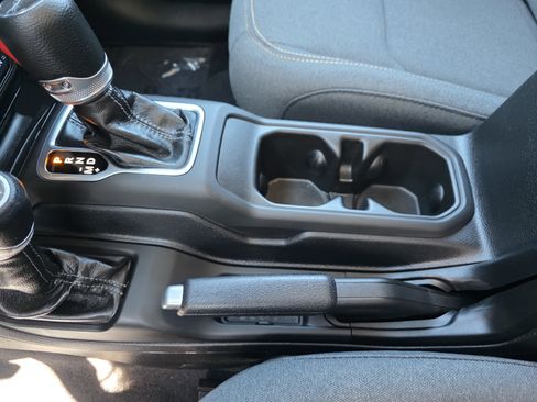 New 2025 Jeep Gladiator Willys image 20