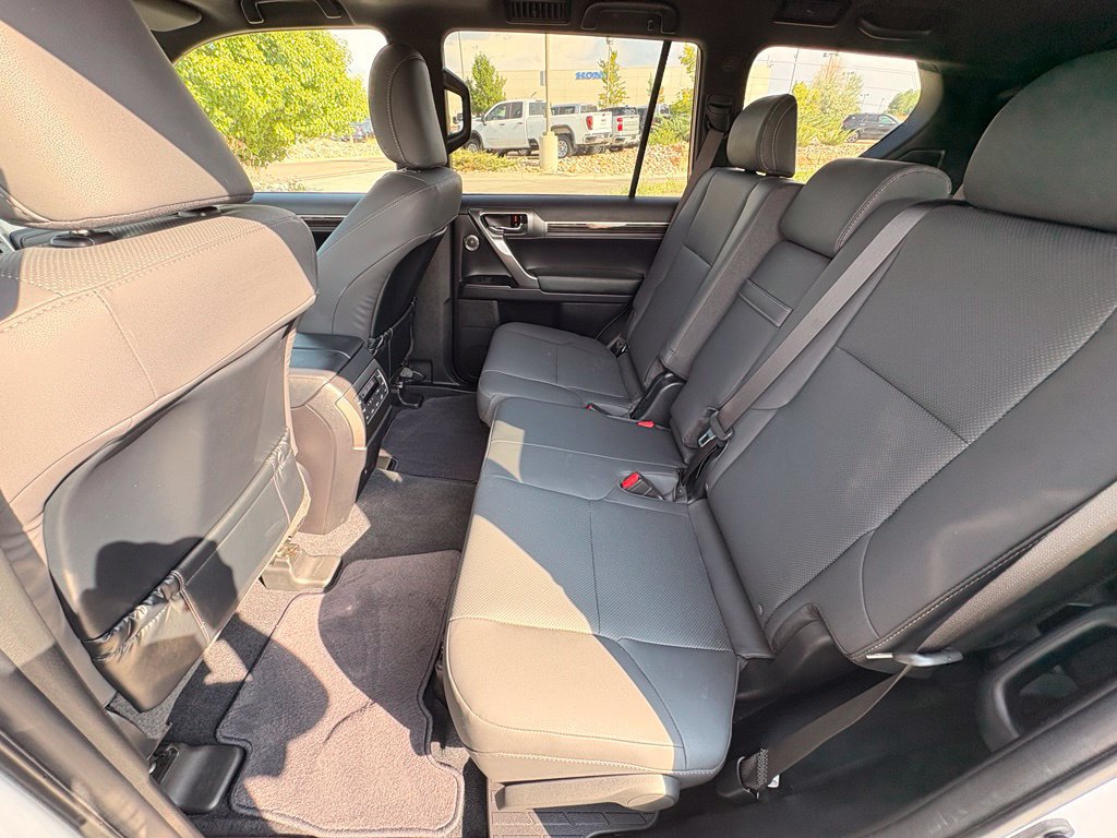 Used 2023 Lexus GX 460 Premium w/ Premium Plus Package AWD/4WD image 41