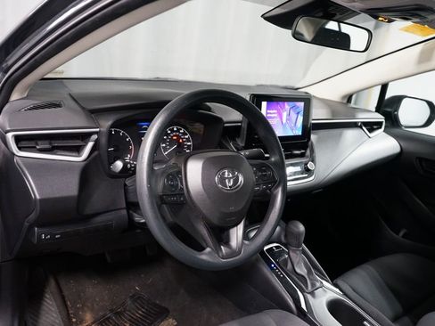 Used 2023 Toyota Corolla LE image 7