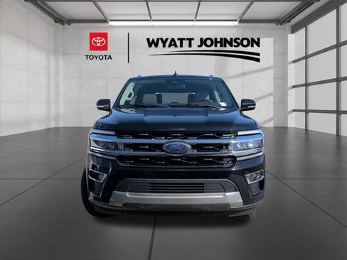 Used 2024 Ford Expedition Limited image 8