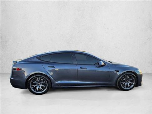 Used 2022 Tesla Model S image 4