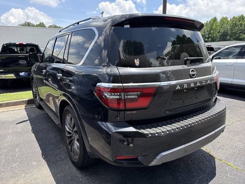 Used 2024 Nissan Armada Platinum w/ Captain's Chairs Package AWD/4WD image 17