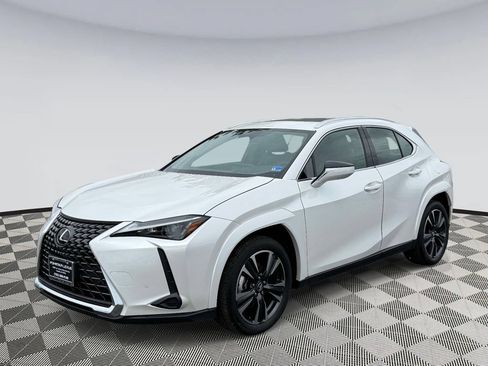 Used 2025 Lexus UX 300h AWD w/ Accessory Package (Z1) image 5