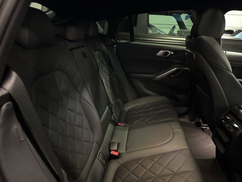 Used 2024 BMW X6 xDrive40i w/ Parking Assistance Package image 26