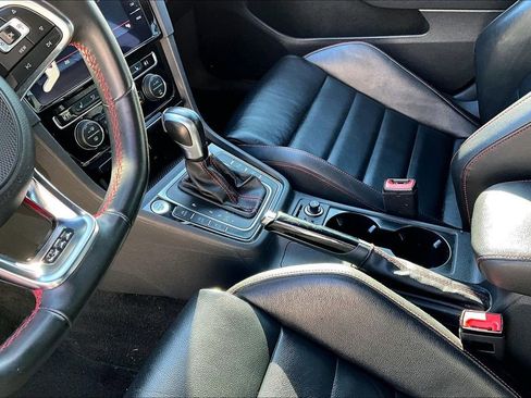 Used 2020 Volkswagen GTI S image 21