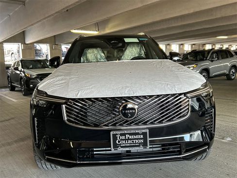 New 2026 Volvo XC90 T8 Plus image 6