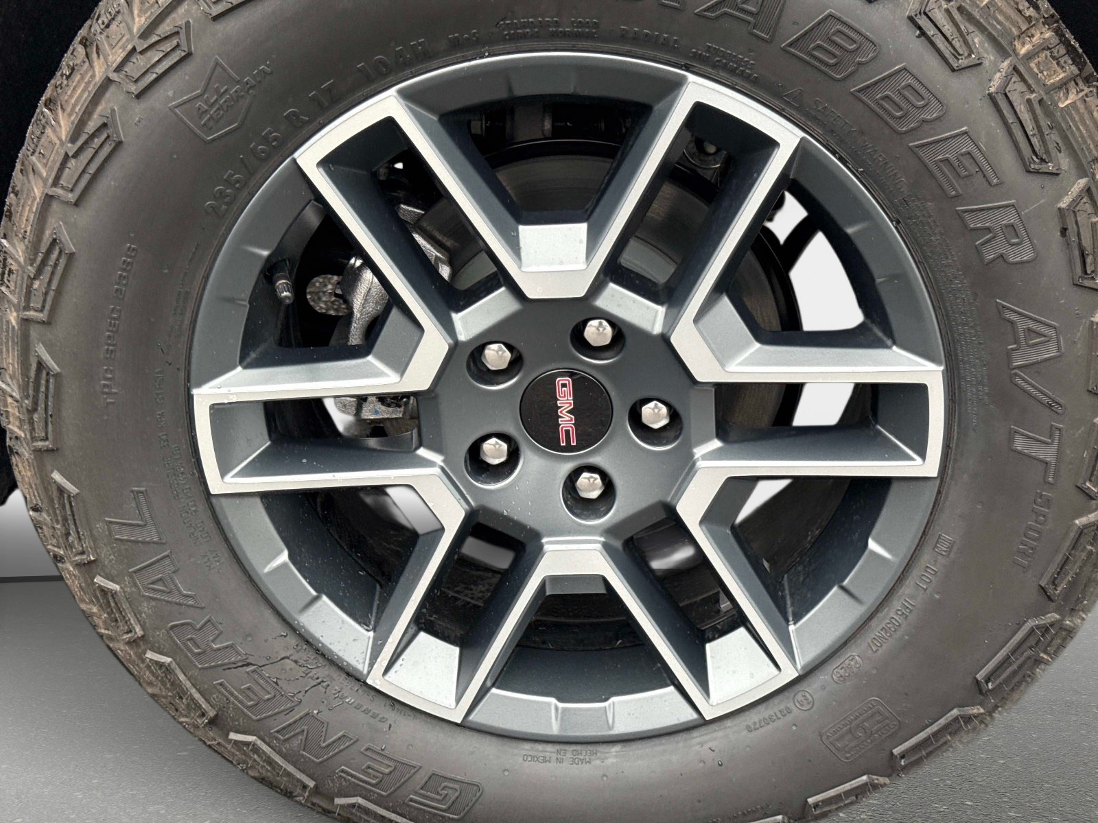 New 2027 GMC Terrain AT4 w/ Convenience Package III AWD/4WD image 10
