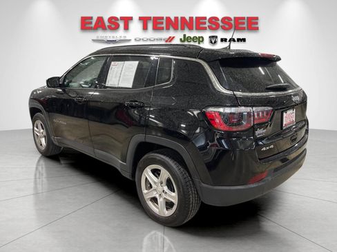 Used 2024 Jeep Compass Latitude AWD/4WD image 5