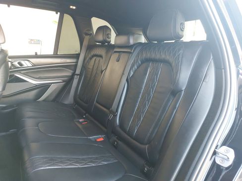 Used 2019 BMW X5 xDrive50i w/ M Sport Package image 14