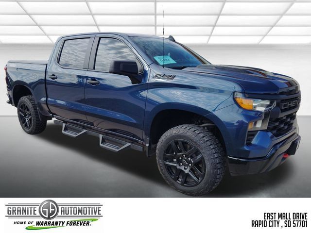 Used 2023 Chevrolet Silverado 1500 Custom Trail Boss w/ LPO, Dark Essentials Package AWD/4WD image 8
