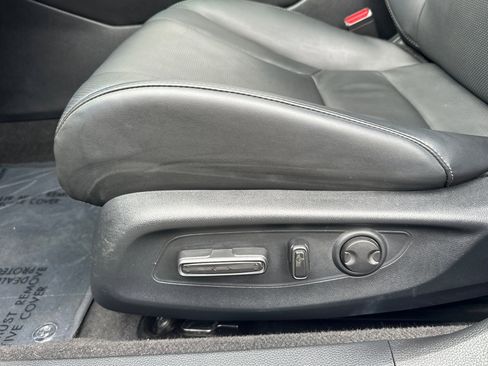Used 2023 Honda Accord Touring image 13