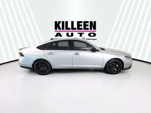 Used 2024 Honda Accord Sport image 8