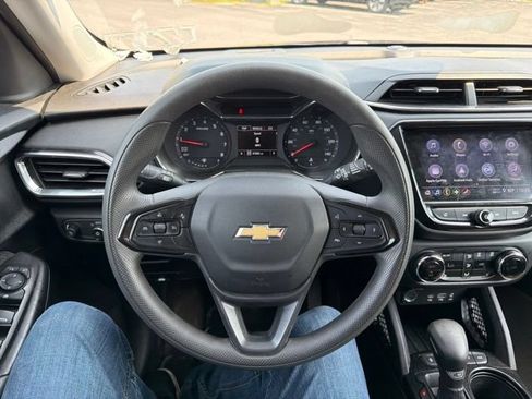 Used 2022 Chevrolet TrailBlazer LT w/ Convenience Package AWD/4WD image 21