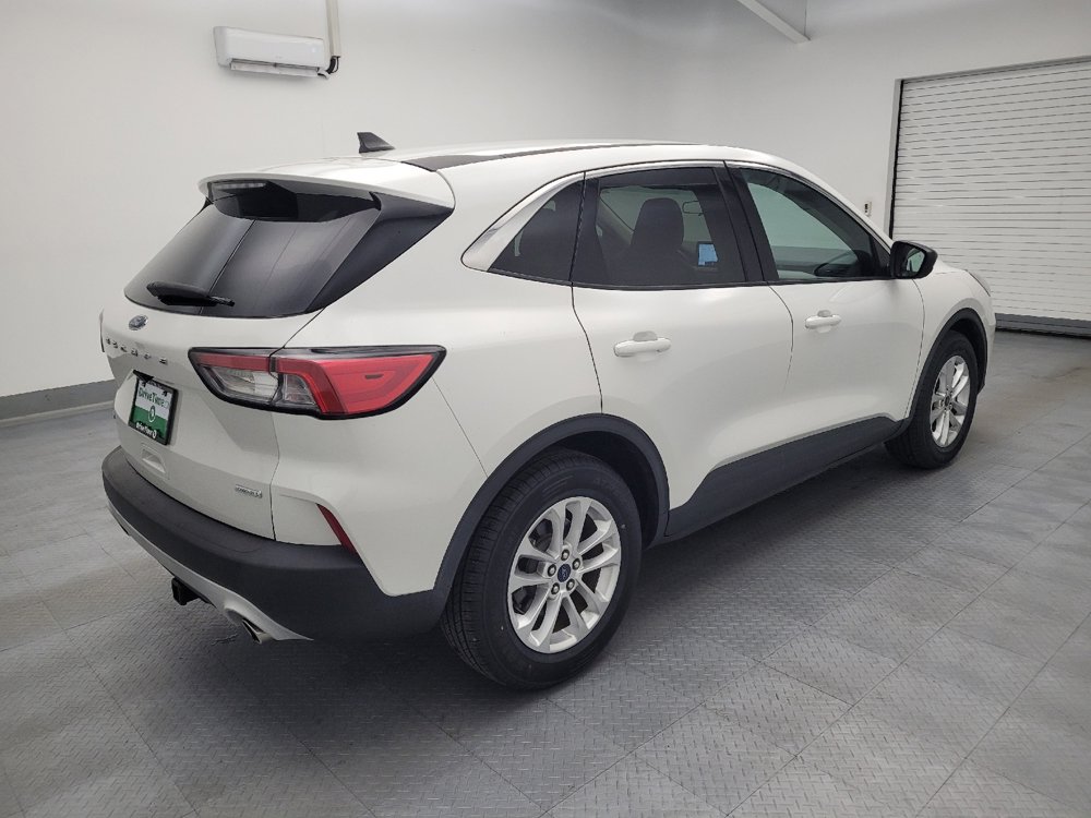 Used 2020 Ford Escape SE FWD image 10