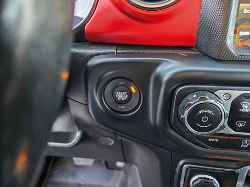 Used 2021 Jeep Wrangler Unlimited Rubicon image 21