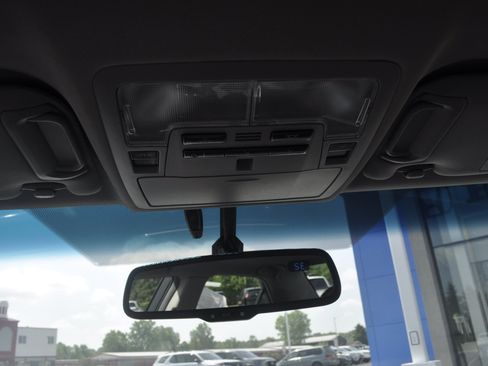 Used 2015 Toyota Camry XSE w/ Moonroof Package FWD image 27