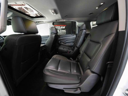 Used 2018 Chevrolet Suburban LT AWD/4WD image 23