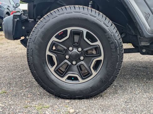 Used 2020 Jeep Gladiator Rubicon AWD/4WD image 10
