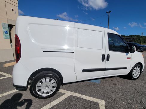 Used 2021 RAM ProMaster City Tradesman SLT image 11