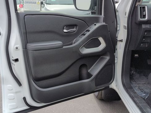 New 2026 Nissan Frontier SV w/ Tow Package RWD image 13