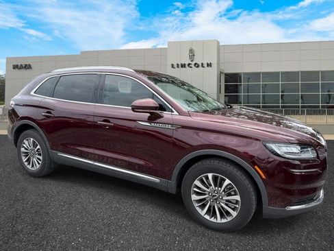 Used 2023 Lincoln Nautilus FWD w/ Premium Package image 1