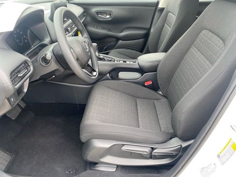 Certified 2026 Honda HR-V LX image 11