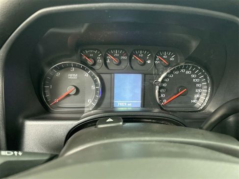 Used 2018 Chevrolet Silverado 1500 Custom w/ Custom Value Package image 13