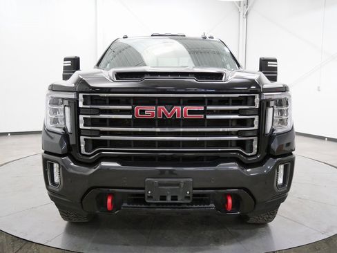 Used 2020 GMC Sierra 2500 AT4 w/ AT4 Premium Package image 2