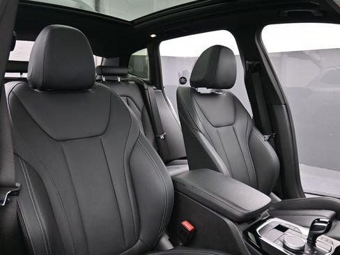 Used 2024 BMW X3 xDrive30i w/ Premium Package image 21