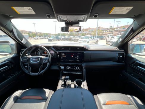 Used 2025 GMC Sierra 1500 AT4 AWD/4WD image 10