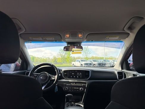 Used 2020 Kia Sportage LX FWD image 16