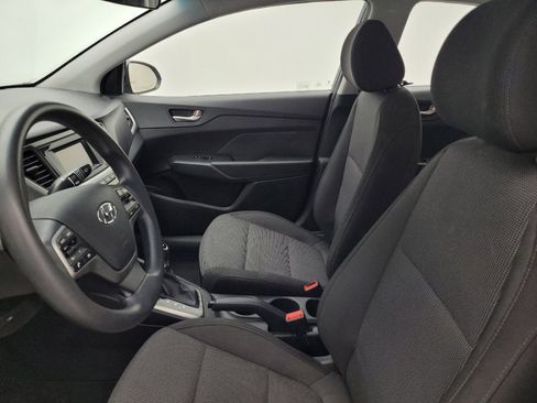 Used 2020 Hyundai Accent SE image 17