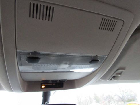 Used 2010 Chevrolet Silverado 1500 LT w/ Exterior Plus Package image 16