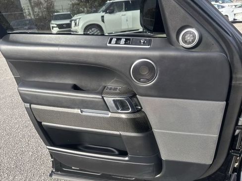 Used 2022 Land Rover Range Rover Sport SVR image 27