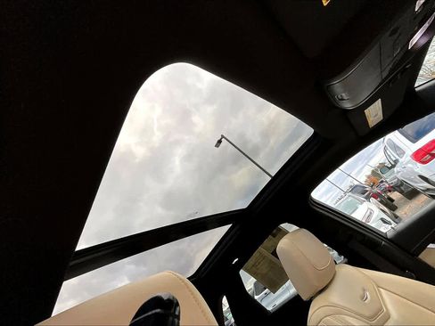 Used 2019 Cadillac XT5 Premium Luxury w/ Driver Assist Package image 13