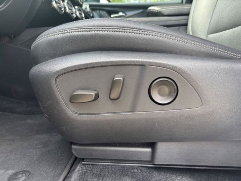 Used 2024 Chevrolet Blazer EV LT AWD/4WD image 13