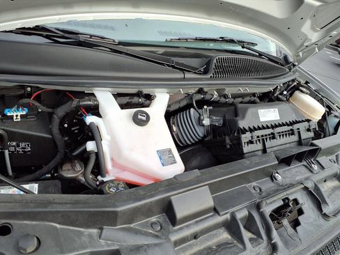 Used 2024 Chevrolet Express 3500 LS w/ Chrome Appearance Package image 31