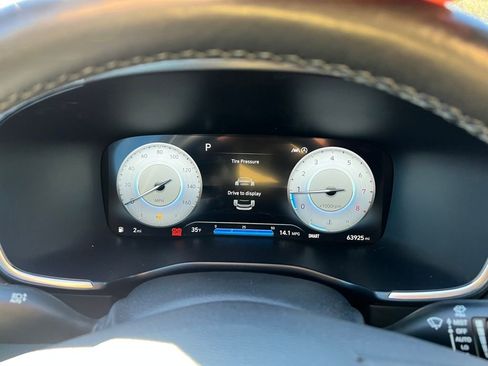 Used 2023 Hyundai Santa Fe Calligraphy image 22