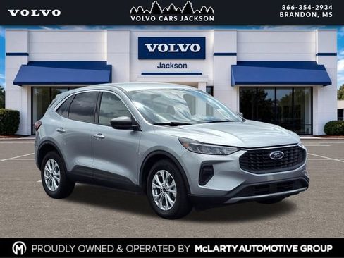 Used 2023 Ford Escape Active FWD image 1