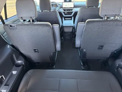 New 2026 Ford Explorer Active AWD/4WD image 39