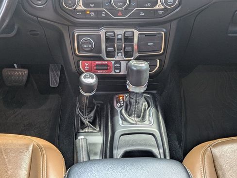 Used 2022 Jeep Wrangler Unlimited Rubicon w/ Steel Bumper Group image 19