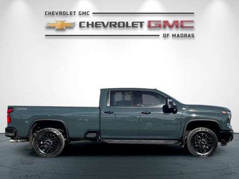 Used 2026 Chevrolet Silverado 3500 LTZ w/ LTZ Plus Package image 2