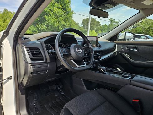 Used 2023 Nissan Rogue SV AWD/4WD image 13
